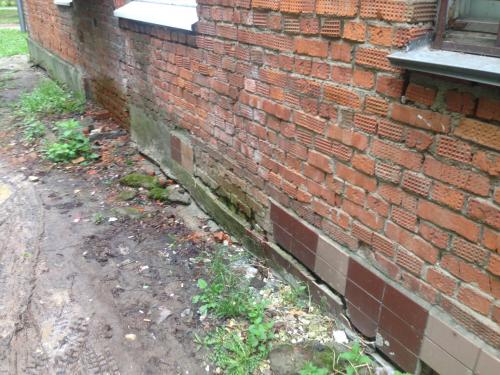 Отмостка вокруг старого дома. Что такое отмостка и зачем она нужна
