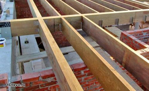 Деревянные перекрытия между этажами в кирпичном доме. Преимущества деревянных перекрытий