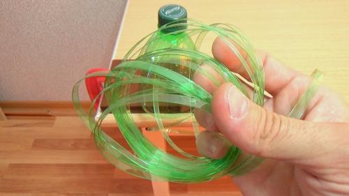 Какие инструменты и материалы необходимы для работы с пластиковыми бутылками. Чертежи и описание работы по созданию бутылкореза пластиковых бутылок