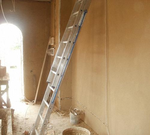 Штукатурка стен из глины. Технология приготовления штукатурки из глины