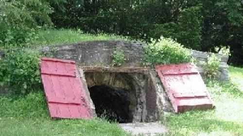 Декор погреба снаружи. Погреб для дачи — основные виды, правильный подбор места и этапы строительства (115 фото) 14 Декор погреба снаружи. Погреб для дачи — основные виды, правильный подбор места и этапы строительства (115 фото) 14