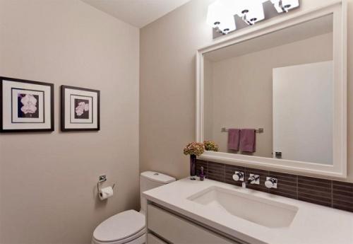 Чем покрыть стены в ванной кроме плитки. Вариант 2: Краска