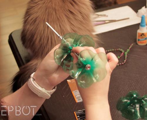 Этажерка из пластиковых бутылок. 