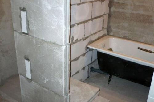 Чем можно бюджетно отделать ванную.. Что значит бюджетный ремонт 01