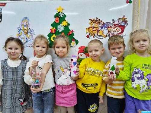 Какие проекты можно создать из пластиковых бутылок для детей. Поделки из пластиковых бутылок - лучшее.