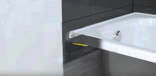 Как установить ванну на ножках. Как крепить ванну на кафельном полу на ножках с клейкой основой