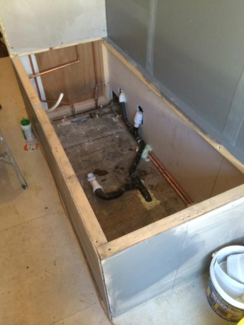 Все о установке ванны. Установка ванны 02