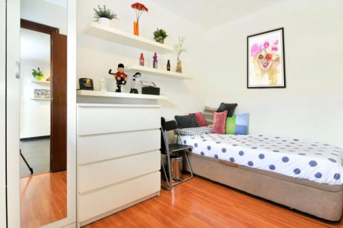 Картина в интерьере программа. Mock up для ленивого художника. Дизайн урок, как новичкам показать картину в интерьере