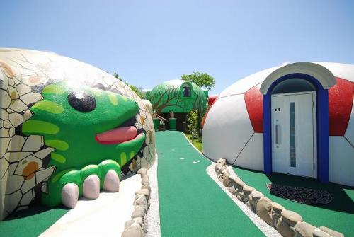 Купольный дом из пенопласта.  Супер лёгкий материал.