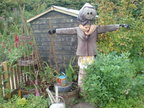 Как сделать маленькое пугало своими руками. Как создать правильное и эстетическое пугало