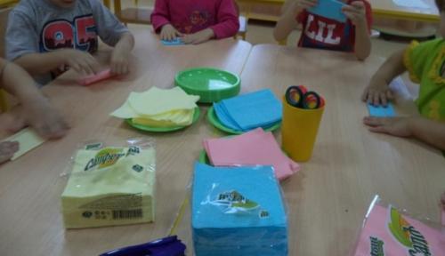 Мамины поделки в детский сад. Поделки ко Дню Матери 2021 для детского сада и начальной школы (мастер-классы с шаблонами)