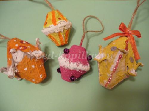 Поделки из яичных упаковок пластиковых. Поделки из яичных лотков: оригинальные идеи, фото и видео мастер классы. Что сделать из яичных лотков? 33