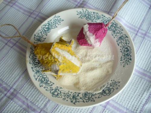 Поделки из яичных упаковок пластиковых. Поделки из яичных лотков: оригинальные идеи, фото и видео мастер классы. Что сделать из яичных лотков? 32