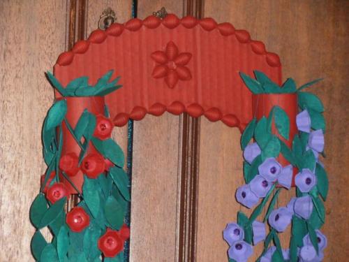 Поделки из яичных упаковок пластиковых. Поделки из яичных лотков: оригинальные идеи, фото и видео мастер классы. Что сделать из яичных лотков? 20