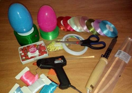 Поделки из яиц к Пасхе своими руками. Поделка яйцо на Пасху: 100 идей своими руками для сада и школы 15 Поделки из яиц к Пасхе своими руками. Поделка яйцо на Пасху: 100 идей своими руками для сада и школы 15