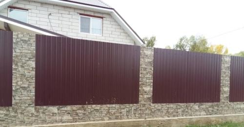 Профлист для кирпичного гаража: все, что нужно знать для успешного ремонта 14 Профлист для кирпичного гаража: все, что нужно знать для успешного ремонта 14