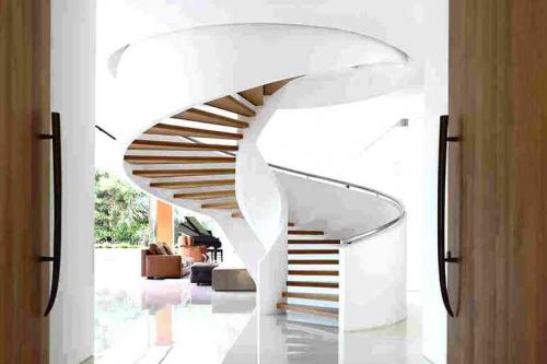 Как сделать винтовую лестницу из металла безопасной. Как сделать винтовую лестницу безопасной для детей