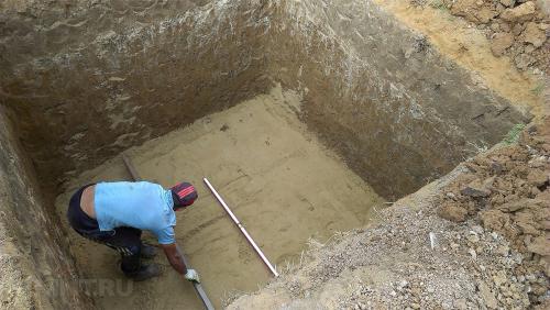 ПЛАСТИКОВЫЙ погреб ЧЕРЕЗ год. Плюсы и минусы изделия, заявленные производителем 12