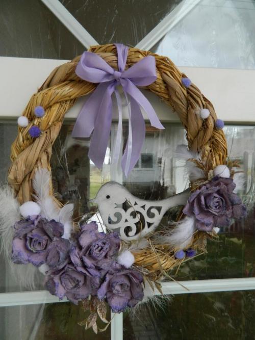 Что можно сделать из яичных коробок. Что можно сделать из под коробки яиц. Оригинальные поделки, которые можно смастерить из обычных картонок для яиц 19