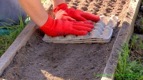 Что можно сделать из яичных коробок. Что можно сделать из под коробки яиц. Оригинальные поделки, которые можно смастерить из обычных картонок для яиц 26