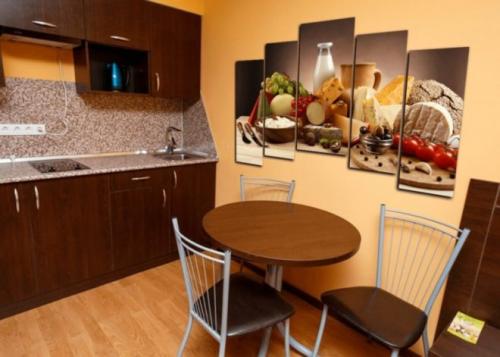 Модульные картины в интерьере кухни. Как украсить кухню с помощью модульных картин?