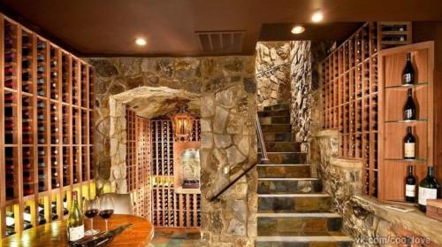 Как правильно уложить материал для создания приямка в подполе. Подвал: тонкости проектирования и создания подвального помещения