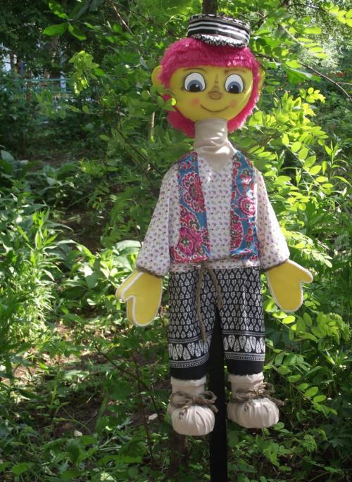 Как было сделано фото чучело на огороде. Украшаем земельный участок самостоятельно