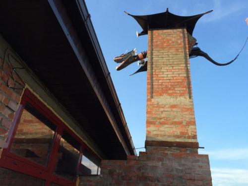 Дымоход на крыше. Дымоход из кирпича на крыше (75 фото): виды, устройство, правила и требования к возведению для твердотопливного или газового котла