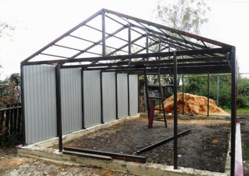 Гараж из профнастила своими руками. Фундамент