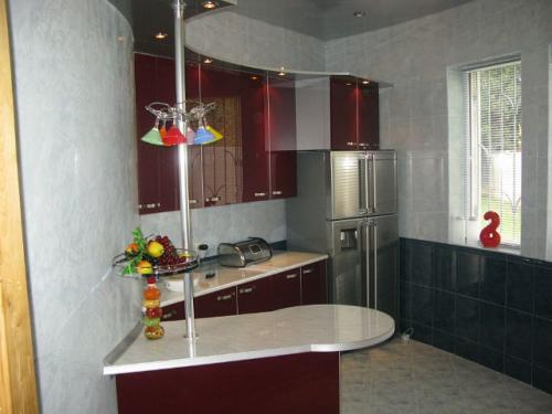 Барная стойка вдоль стены на кухне. Определяемся с формой