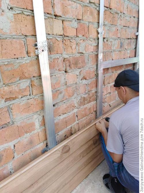 Как нанести профлистом на фасад гаража. Как наш гараж у дачи стал красивым за 2 дня!