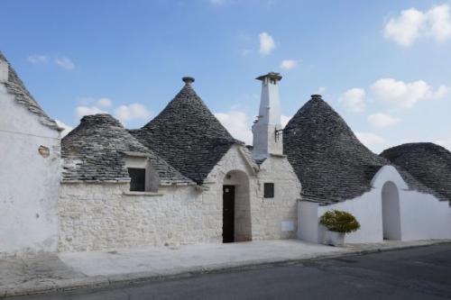 Какие материалы необходимы для строительства купольного дома из пенопласта. Модель купольного дома - откуда такая идея?