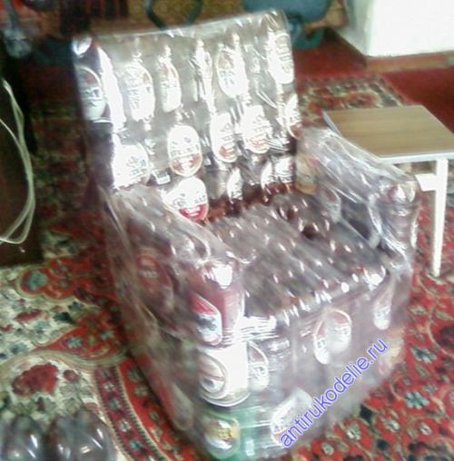 Что нужно для изготовления кресла из пластиковых бутылок.