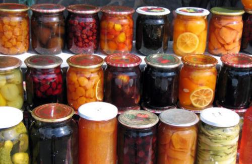 3 неожиданных места в квартире для хранения консервации. Если балкона мало или его нет