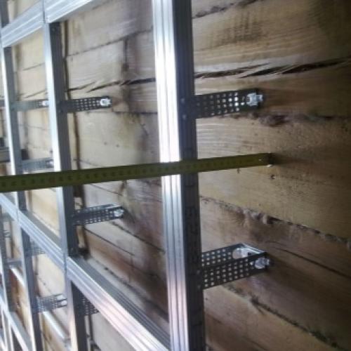 Какие инструменты и материалы необходимы для установки фронтона из OSB