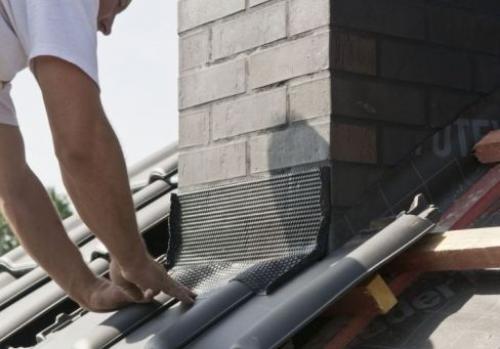 Отделка вокруг дымовой трубы. Отделка дымохода на крыше