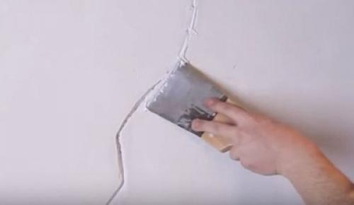 Чем шпаклевать цементно известковую штукатурку. Состав и технические характеристики 15