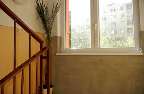 Высота от пола до подоконника в квартире. Какой должна быть высота / расстояние подоконника от пола? 06