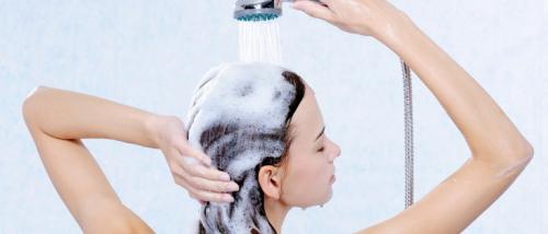 В поисках альтернативы: использование пены для ванны вместо геля для душа 01