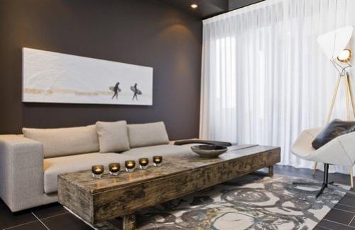 Картина на серую стену. Как выбрать картину по цвету?