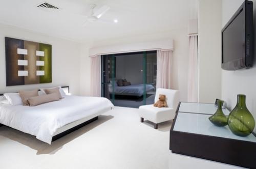 Картина на серую стену. Как выбрать картину по цвету?