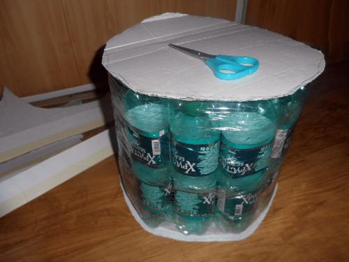 Самодельный мягкий стул из пластиковых бутылок. Процесс изготовления своими руками