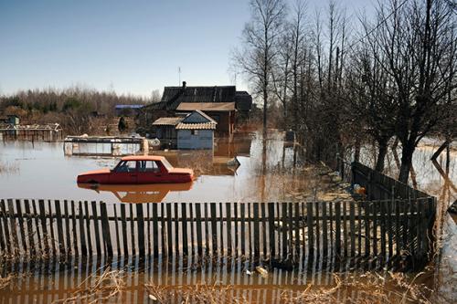 Как организовать эвакуацию людей и животных из зоны наводнения. Как действовать во время наводнения
