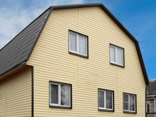 Какие особенности имеет отделка внешней стены загородного дома из пластика. Фасадные панели пвх для наружной отделки дома: виниловые панели, пошаговая инструкция