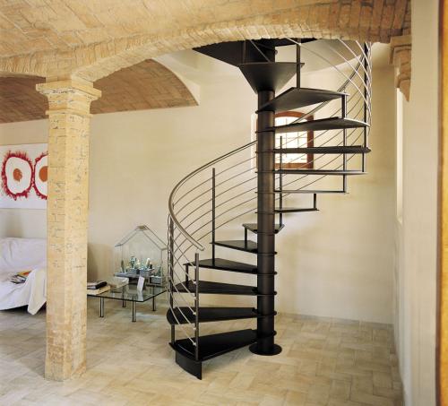 Винтовая лестница изготовление своими руками. Точный расчет — аккуратный монтаж 01 Винтовая лестница изготовление своими руками. Точный расчет — аккуратный монтаж 01