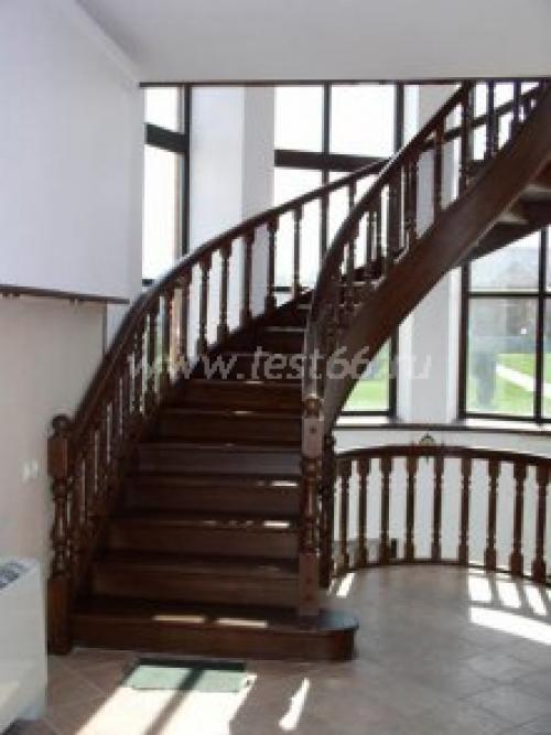 Винтовая лестница из металла на центральном столбе. Все онлайн-курсы в одном месте - Teach&Study! 17