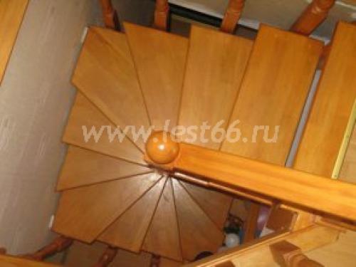 Винтовая лестница из металла на центральном столбе. Все онлайн-курсы в одном месте - Teach&Study! 11