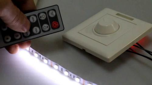 Маленькая спальня-гостиная: 10 идей для удобного интерьера 04