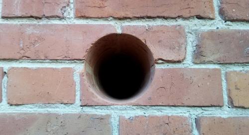 Естественная вентиляция в гараже без подвала. Нужна ли вентиляция в отапливаемом или неотапливаемом гараже зимой