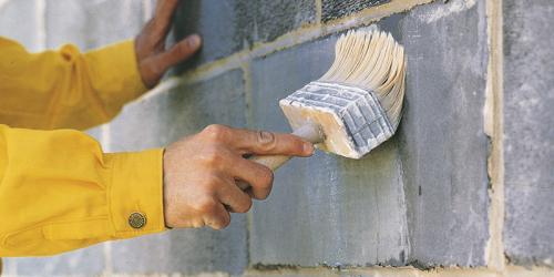 Штукатурка газобетона клеем для газобетона. Как использовать плиточный клей вместо штукатурки?